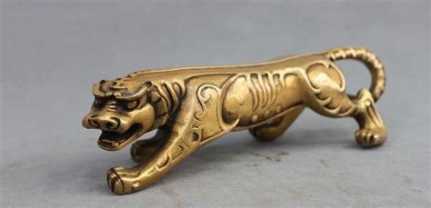 Chinese Folk Culture Feng Shui Avoid Evil Beast Handmade Bronze Tiger