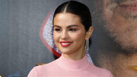 Selena Gomez Critica Los Comentarios Sobre La Declaración De Hailey Bieber Kihi Noticias