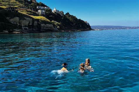 Fishing Snorkelling Dolphin Boat Tour