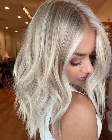 Ash Blonde Hair Color With Highlights