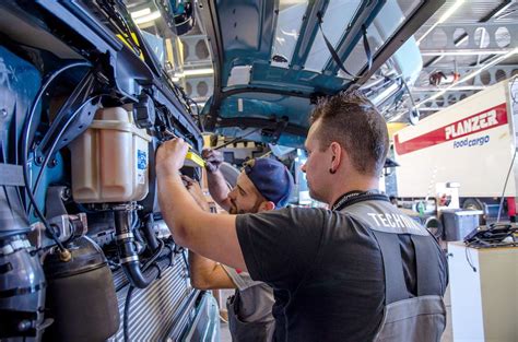 Automobilfachmann Fachfrau EFZ Planzer Lehrstellen