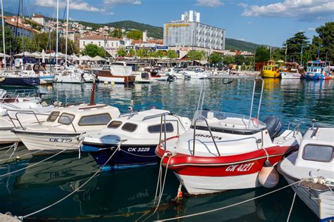 Boats In Marina Free Stock Photo - Public Domain Pictures