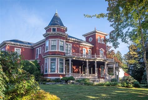 Stephen Kings House Is The Beating Heart Of Bangor Maine