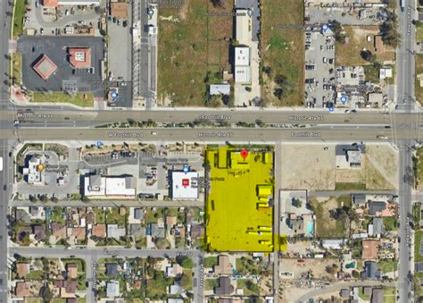 14575 Foothill Blvd Fontana Ca 92335 188 Acres Paved And Secure Yard