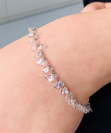 Jr 1101 Carat Dangling Rose Cut Diamond 18 Karat White Gold Bracelet