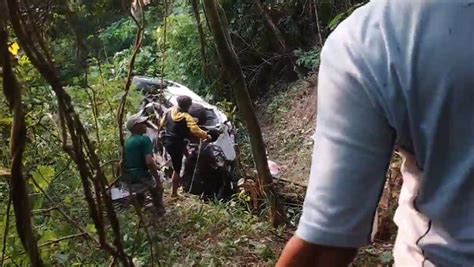 Kecelakaan Mobil Pajero Masuk Jurang Sedalam 100 Meter Di Cianjur