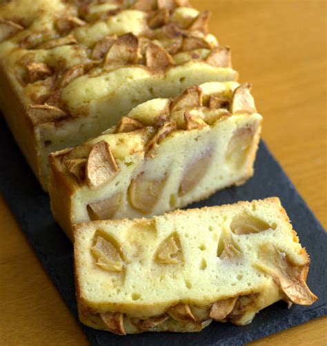 Dutch Apple Loaf Cake Baking Bites