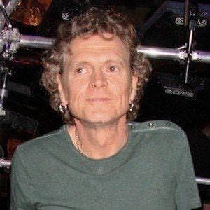 Rick Allen - Bio, Facts, Family | Famous Birthdays