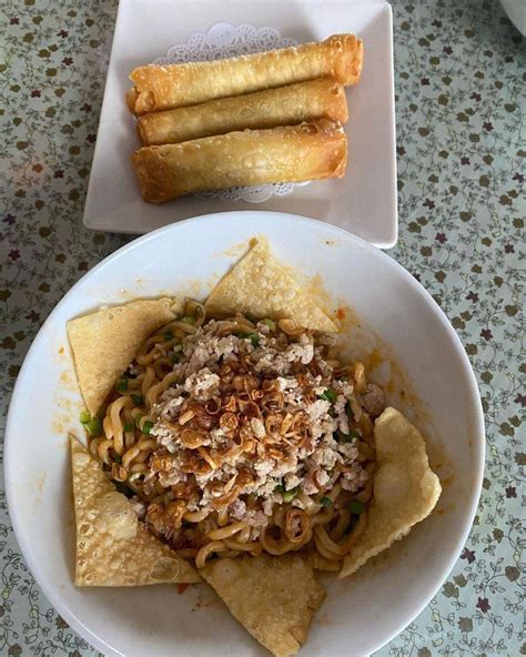 Tempat Makan Cwie Mie Malang Dengan Porsi Melimpah Dan Bikin Nagih