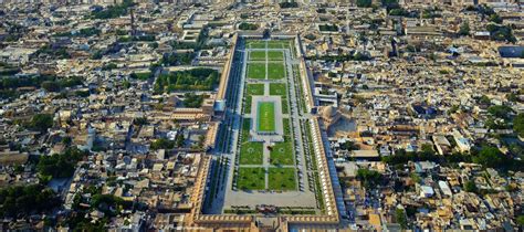 Naqsh E Jahan Square A Glimpse Into Isfahan S Rich Heritag