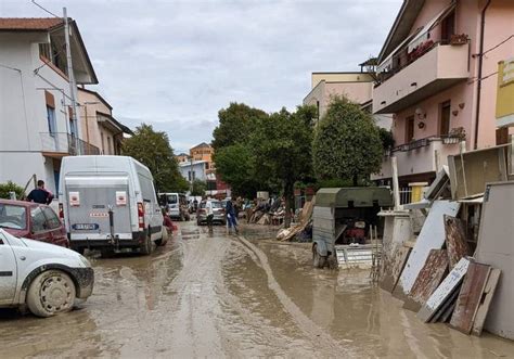 Caritas Italiana Vicina Alle Popolazioni Colpite Dall Alluvione Un