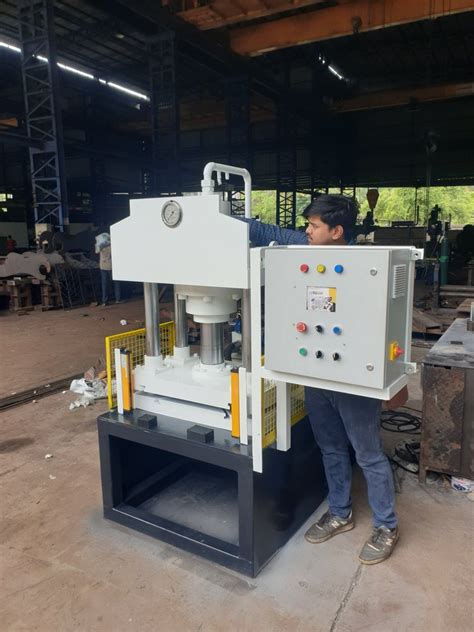 Hydraulic Power Press Capacity 50 Ton At 700000 In Pune ID