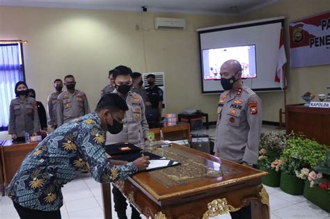 Kapolda Bengkulu Pimpin Pengambilan Sumpah Dan Penandatanganan Pakta