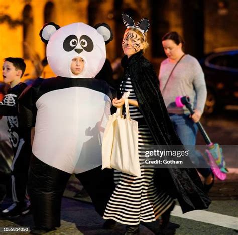 Naomi Watts Children Photos and Premium High Res Pictures - Getty Images