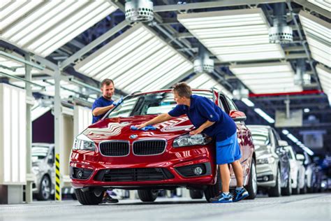 BMW to Start Building Debrecen Plant In 2020