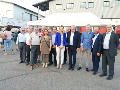 Chêne en Semine inauguration du nouveau bâtiment de Savoie Volailles