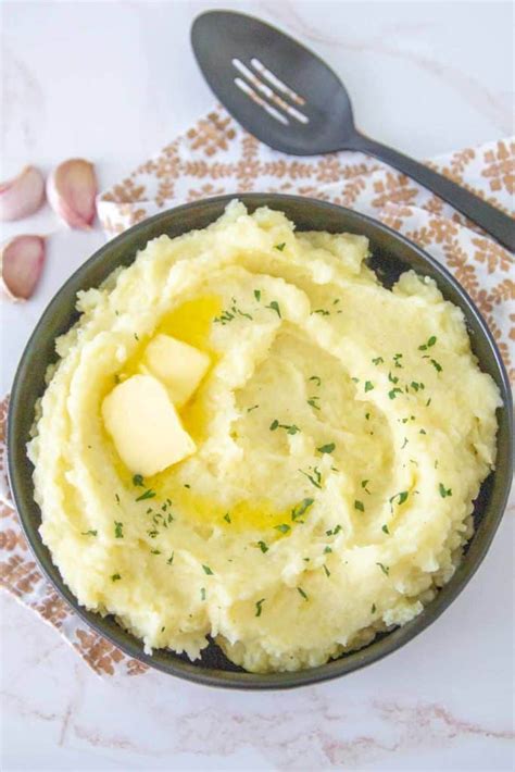 Garlic Mashed Potatoes - stetted