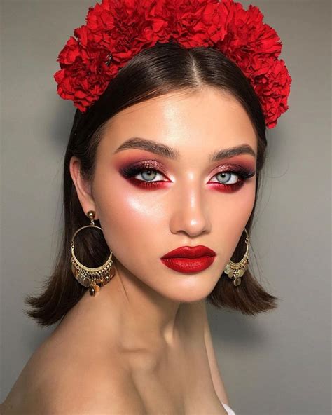 The Top 7 Makeup Trends For 2020 Red Eye Makeup Creative Makeup Christmas Makeup