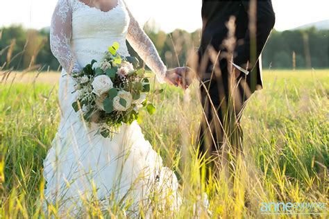 Anne Skidmore Photography - Hardy Farm Wedding: Kendra and Jonathan