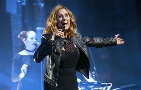 Photo Lara Fabian en concert au Beacon Theatre à New York dans le