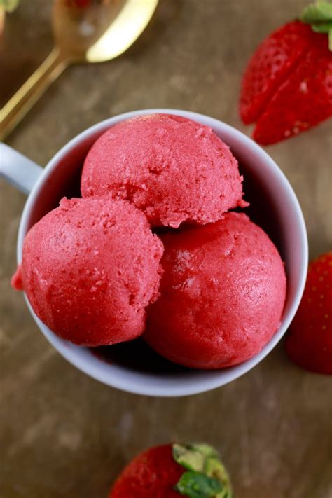 Strawberry Frozen Yogurt Recipe No Machine Bigger Bolder Baking