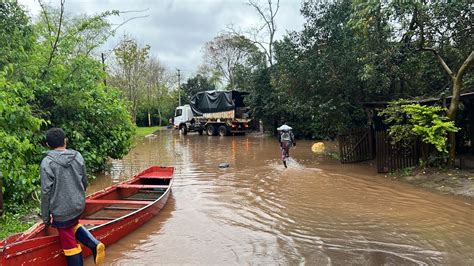 Ciclone No RS Saiba Como Agir Antes Durante E Depois De Temporais