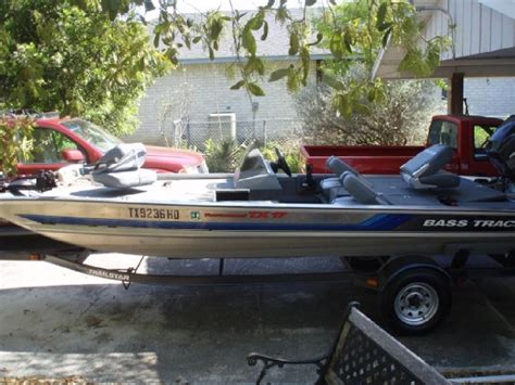 1994 17 Bass Tracker Tournament Tx17 Located In San Antoniotx For Sale In San Antonio Texas