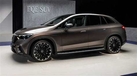 Mercedes Benz Eqe Suv Amg Variant Detailed In Walkaround Videos