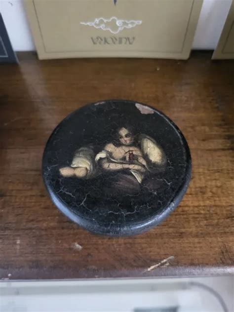 ANTIQUE CIRCA 1800 S Lacquerware Paper Mache Snuff Box Hand Painted