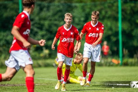 Centralna Liga Juniorów U 18 Wygrana Wisły z Górnikiem Zabrze i remis