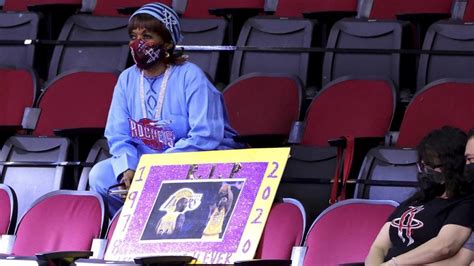 Alud De Reacciones Y Homenajes En El Aniversario De La Muerte De Kobe