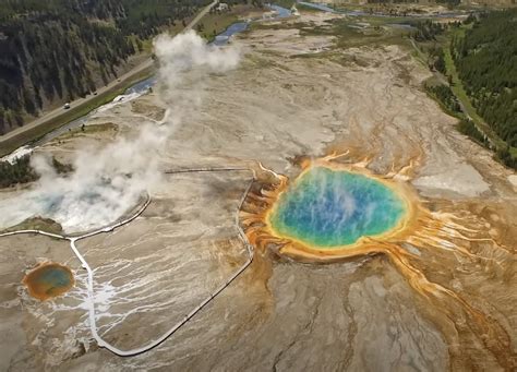 What Would Happen If The Yellowstone Super Volcano Erupted Tomorrow