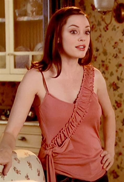 Pin By 🥀𝓡𝓸𝓼𝓮 🥀 On Charmed Paige Charmed Rose Mcgowan Charm Clothes