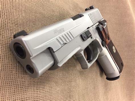 Sig Sauer Model P226 Stainless Elite 9mm night sights – Saddle Rock Armory