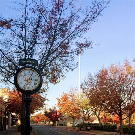 Fall Stroll | Downtown Oroville