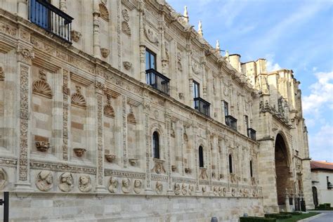 Visita Guiada Por El Convento De San Marcos Le N