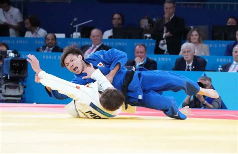 ＜パリ五輪柔道＞男子66キロ級準決勝の延長9秒、払い腰で技ありを奪い決勝進出を決めた阿部一二三（撮影・岡田 丈靖） ― スポニチ Sponichi Annex スポーツ