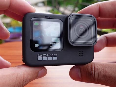 Video Gopro Hero 9 Black First Look An Action Camera With Top Notch