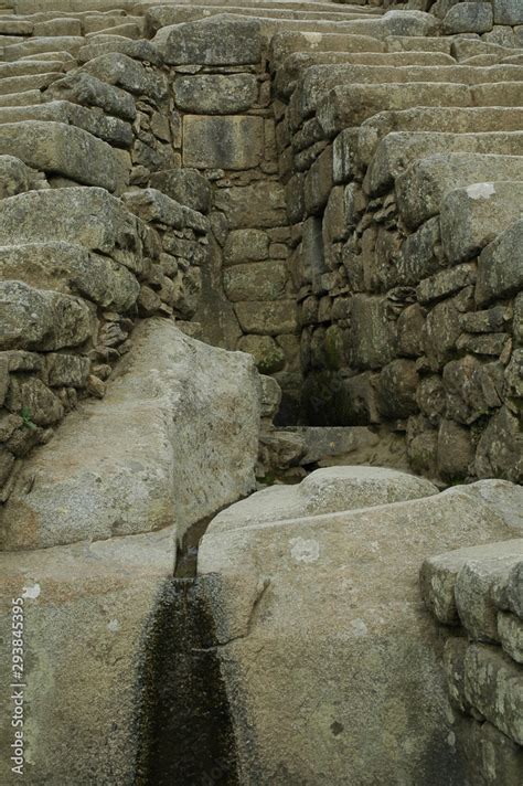 Segmentos De Muro De La Ciudad De Machu Picchu Stock Photo Adobe Stock