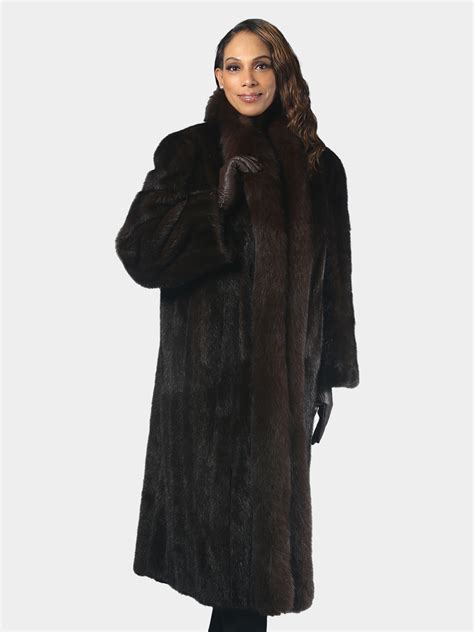 Natural Mahogany Mink Fur Coat With Fox Tuxedo Front Estate Furs