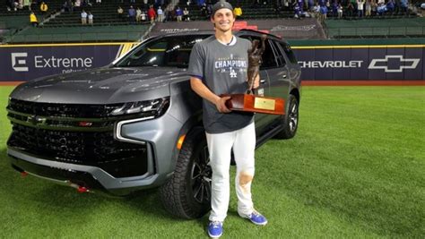 Chevrolet premia con una Tahoe 2021 al jugador más valioso de la Serie