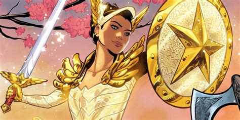 Wonder Woman S New Golden Costume Gives Hero Gorgeous New Look