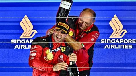 Carlos Sainz Ends Verstappens And Red Bulls Streaks With Singapore Gp Win