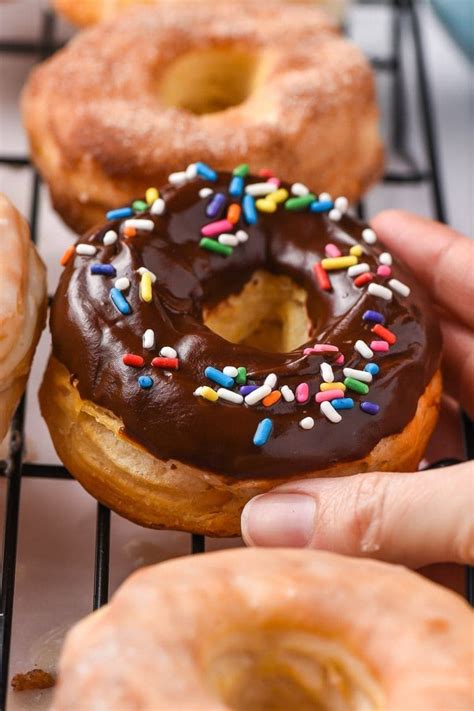 These Easy Air Fryer Donuts Take Only 5 Minutes To Make With 3 Different Glaze Options