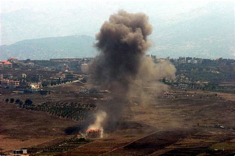 Israel Renews Attack On Southern Lebanon The New York Times