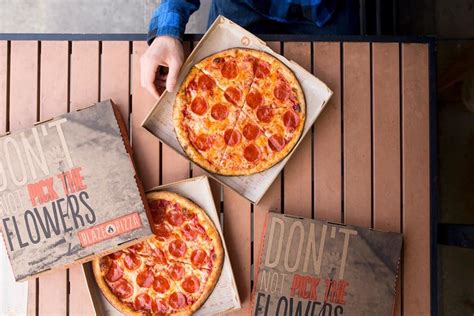 Blaze Pizza Gets Ready For An Ipo By Taking On Dominos And Pizza Hut