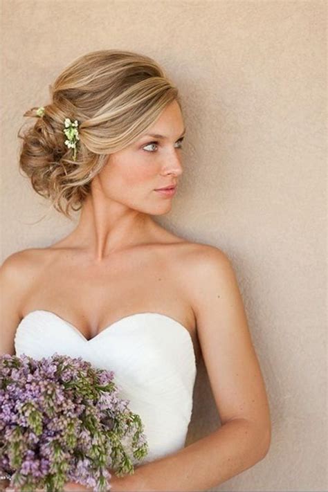 10 Pretty Hairstyles That Are Perfect For Festivals And Wedding Season Baggout