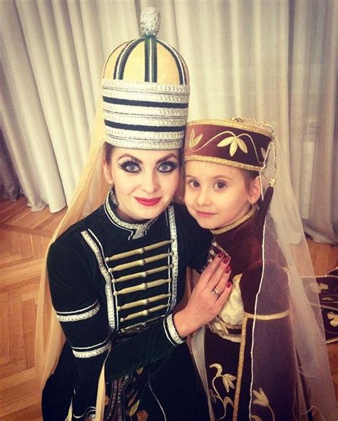 Circassians In Traditional Costume Geleneksel Kostümleri Ile Çerkesler