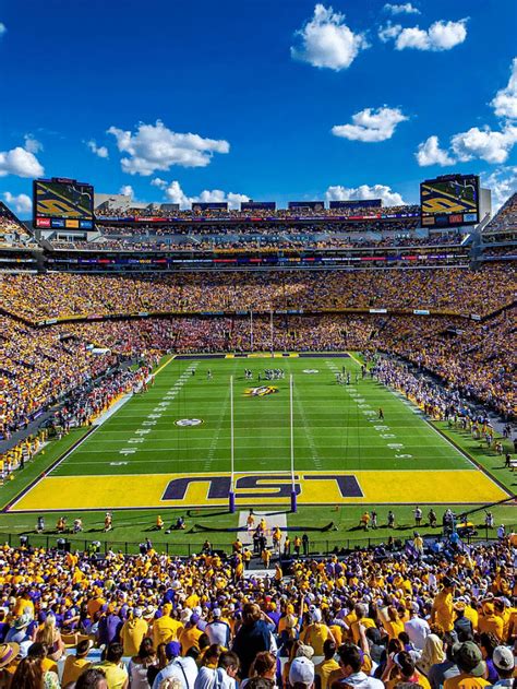 Which is the loudest college football stadium in the SEC? - Sportskeeda ...