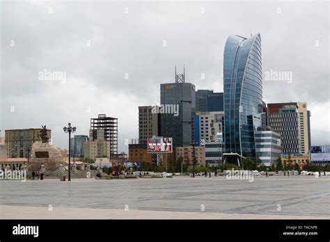 Ulaanbaatar Sukhbaatar Square Hi Res Stock Photography And Images Alamy